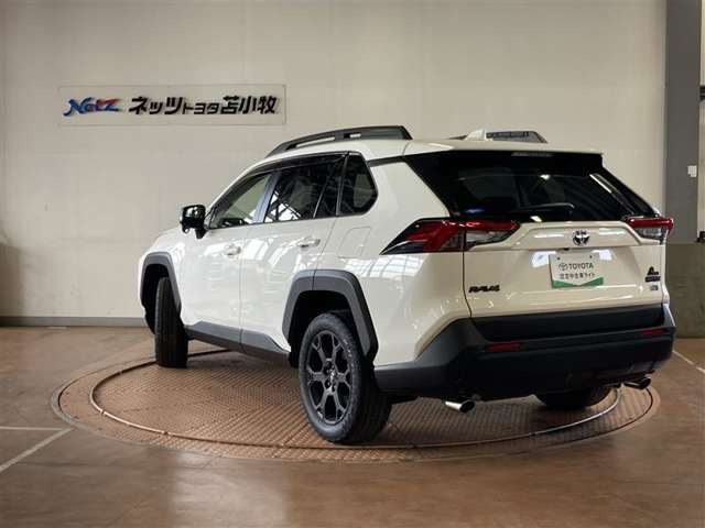 RAV42.5 ハイブリッド アドベンチャー オフロードパッケージ II E-Four 4WD