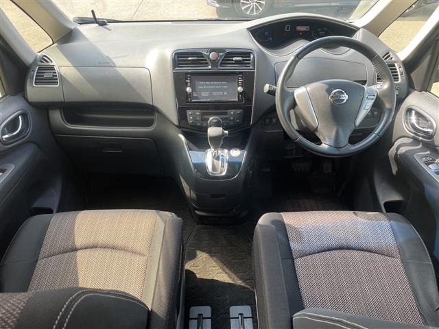 セレナ2.0 ハイウェイスター Vセレクション+Safety S-HYBRID