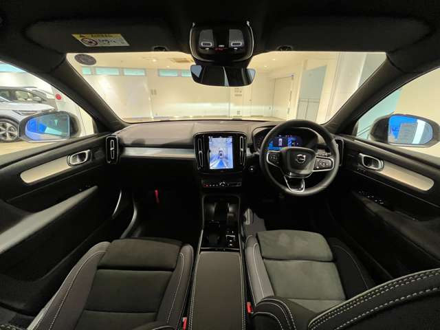 XC40ウルトラ B4 AWD 4WD