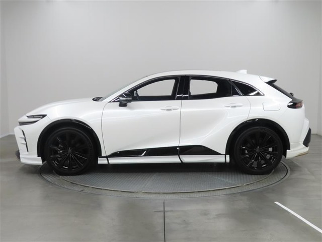 クラウンスポーツ2.5 Z E-Four 4WD