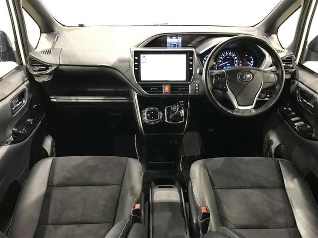 ヴォクシー1.8 ハイブリッド ZS 煌III