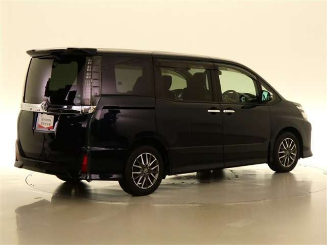 ヴォクシー2.0 ZS 煌