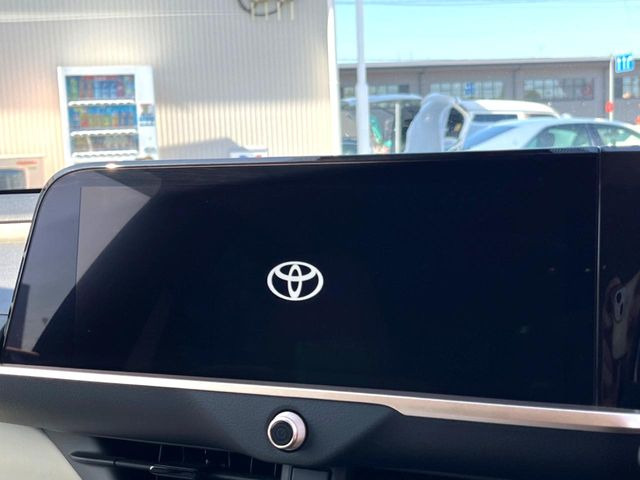 クラウンクロスオーバー2.5 G アドバンスト レザー パッケージ E-Four 4WD