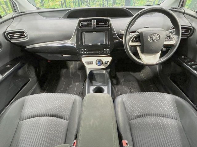 プリウス1.8 S セーフティ プラス