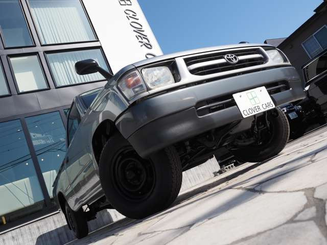 ハイラックス2.0 デラックス シングルキャブ 低床