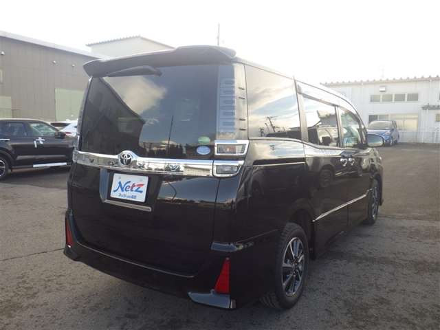 ヴォクシー2.0 ZS 煌II 4WD