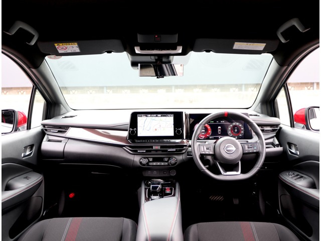 ノートオーラ1.2 NISMO チューンド e-POWER 4WD