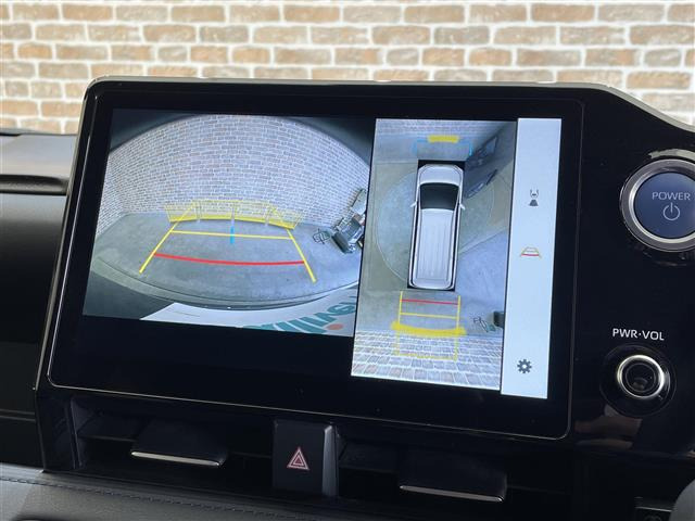 ヴォクシー1.8 ハイブリッド S-Z E-Four 4WD