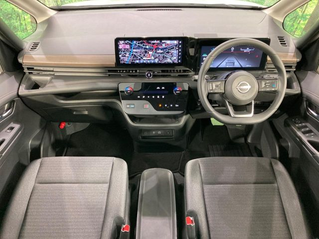 セレナ1.4 e-POWER ハイウェイスターV