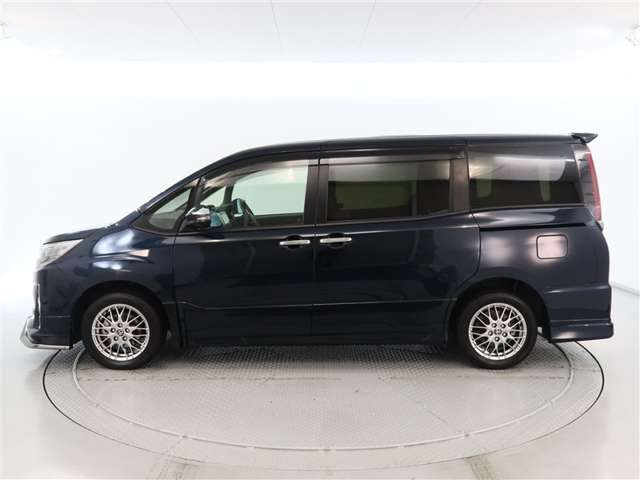 ノア1.8 ハイブリッド Si W×B II