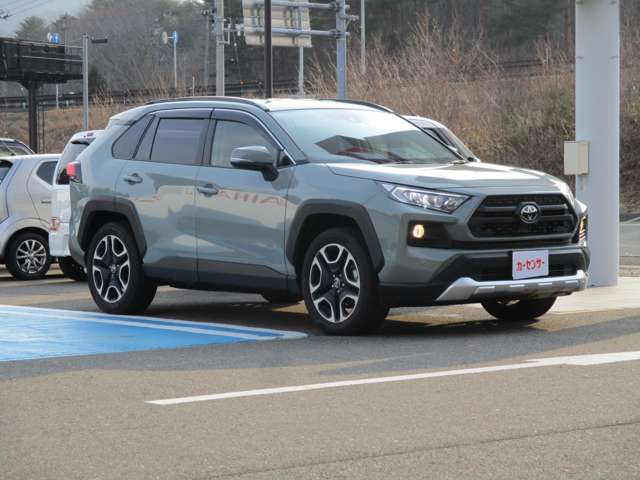 RAV42.0 アドベンチャー 4WD