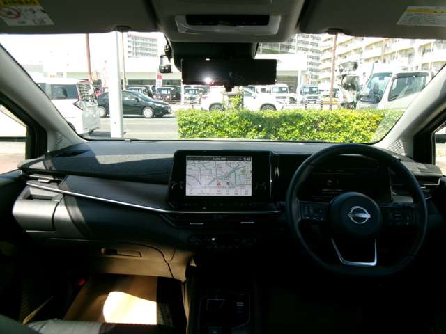 ノートオーラ1.2 G FOUR レザーエディション 4WD