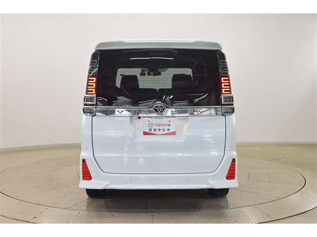 ヴォクシー2.0 ZS 煌III