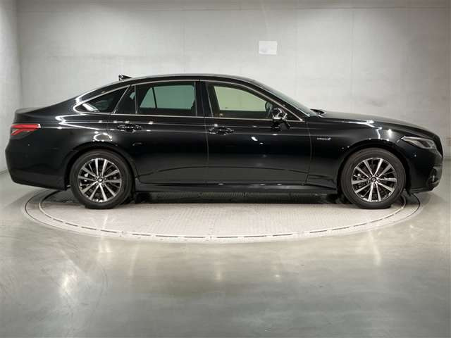 クラウンハイブリッド 2.5 S Cパッケージ