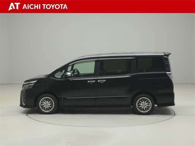 ヴォクシー1.8 ハイブリッド ZS 煌III