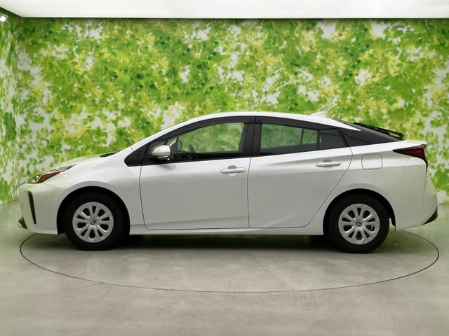 プリウス1.8 S