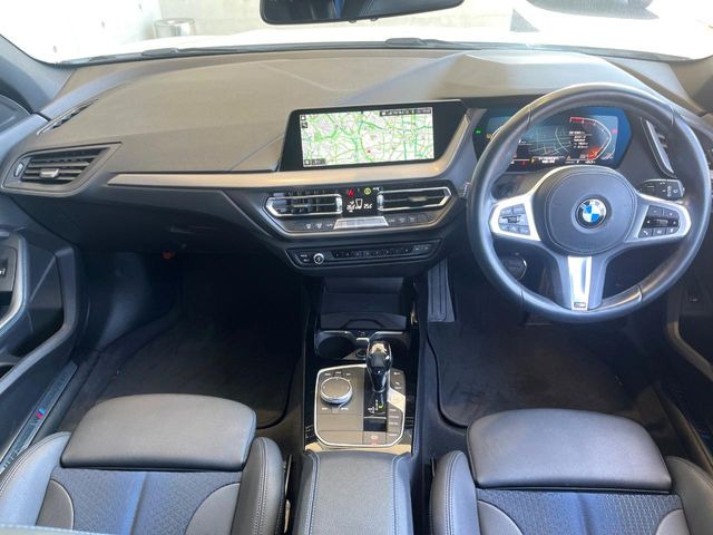 1シリーズ118i Mスポーツ