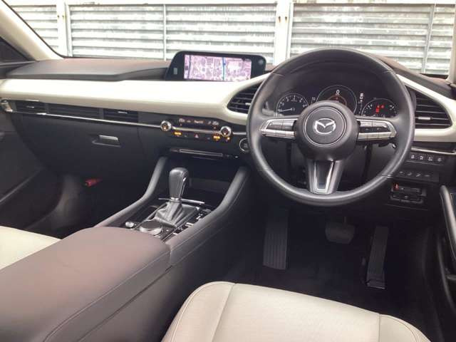 MAZDA3セダン2.0 20S Lパッケージ