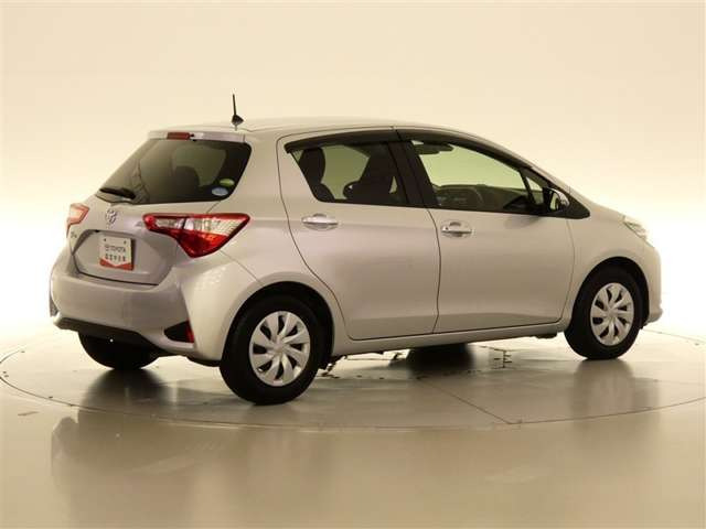 ヴィッツ1.3 F セーフティ エディションIII