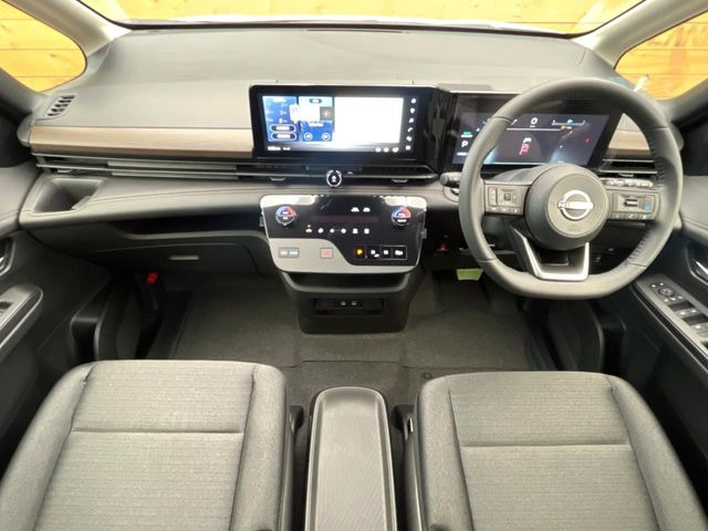 セレナ1.4 e-POWER ハイウェイスターV