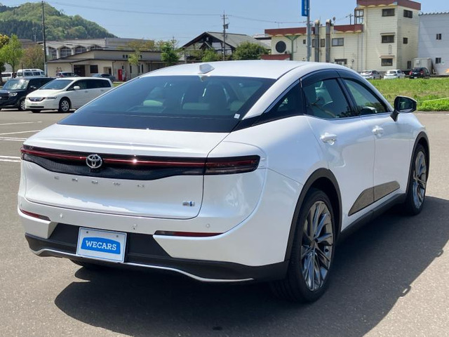 クラウンクロスオーバー2.5 G レザー パッケージ E-Four 4WD