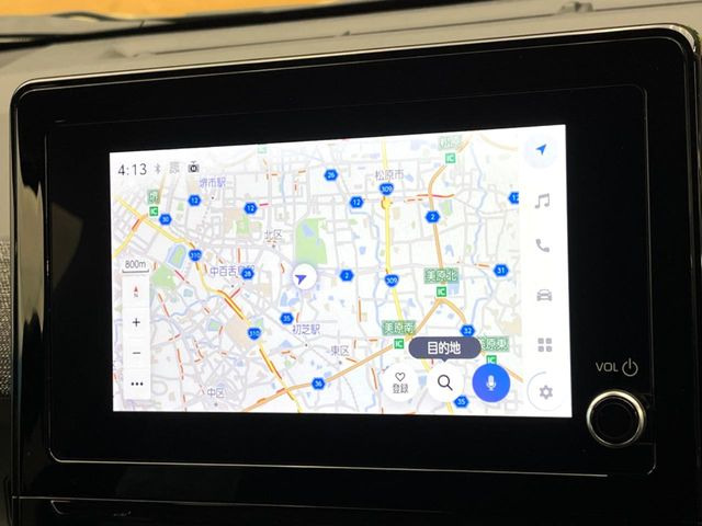 �y8�C���` �f�B�X�v���C�I�[�f�B�I�z���ʂ̃f�B�X�v���C��AppleCarPlay��AndroidAuto�����p�\�B�傫�ȉ�ʂŃX�}�z�i�r�A�v���������p���������܂���