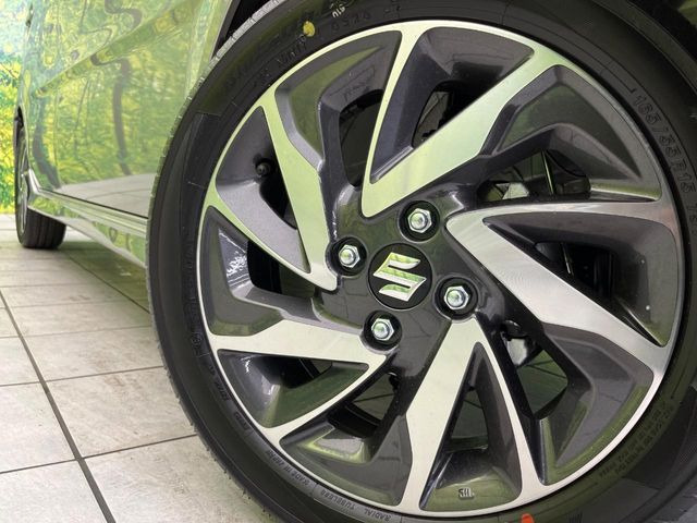 �y����15�C���`�A���~�z�C�[���z�O�ςɃ}�b�`���������A���~�z�C�[���𑕒����Ă���܂��B�e��ЊO�A���~�z�C�[����A�X�^�b�h���X�^�C�����戵�����Ă���܂��B���񂲑��k����������
