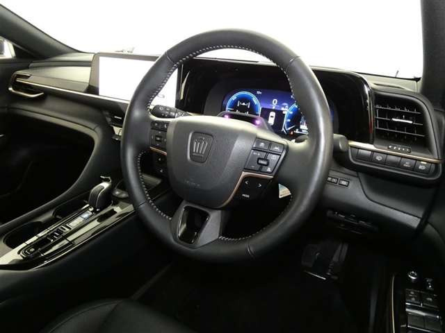 クラウンスポーツ2.5 Z E-Four 4WD