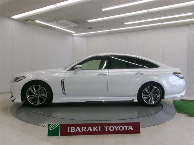 クラウンハイブリッド 2.5 RS アドバンス