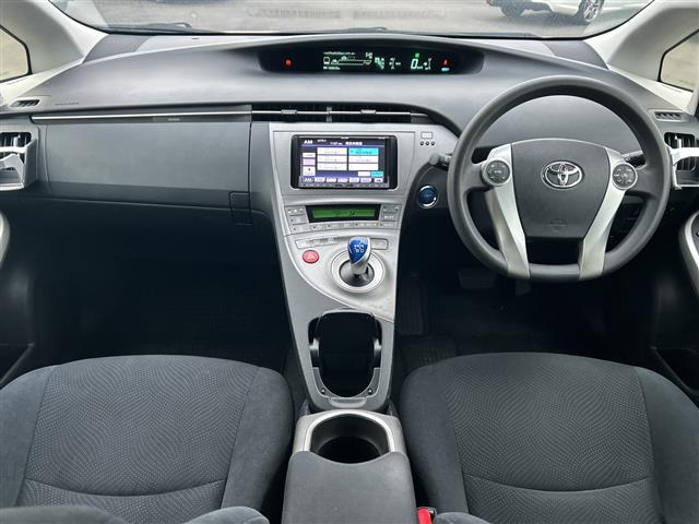 プリウス1.8 S E-Four 4WD