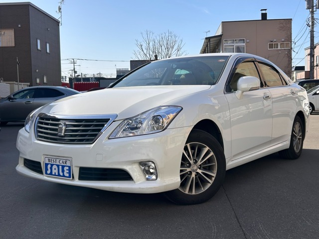 クラウン2.5 ロイヤルサルーン i-Four 4WD