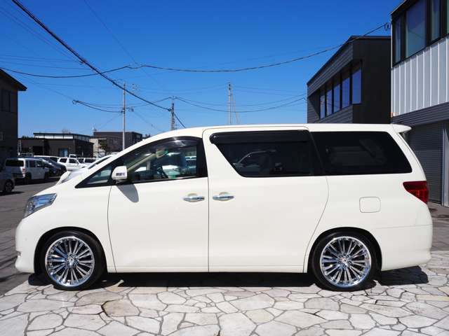 掲載車両以外でも喜んでお探しいたします☆あなたのとっておきの一台をお申し付け下さい♪■クローバーカーズ TEL:0078-6002-236942■