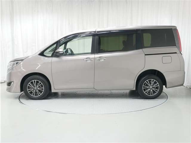 エスクァイア2.0 Gi プレミアムパッケージ 4WD