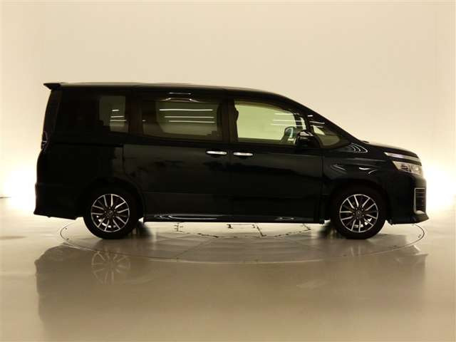 ヴォクシー2.0 ZS 煌