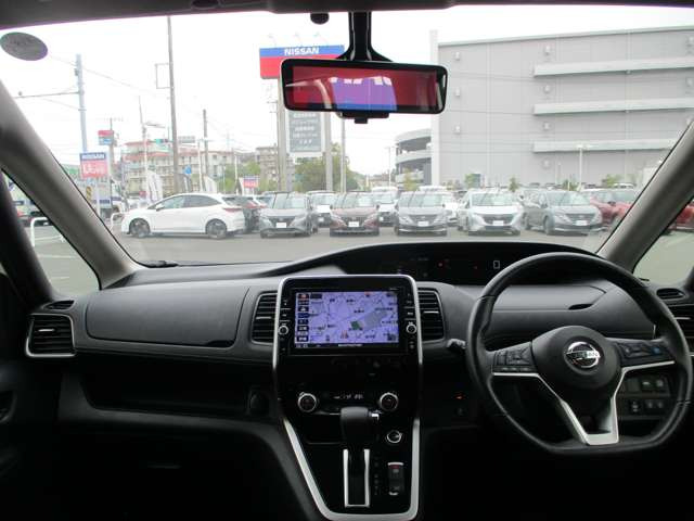 セレナ2.0 ハイウェイスター Vセレクション