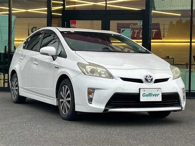 プリウス1.8 S E-Four 4WD