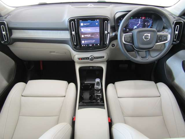 XC40アルティメット B4 AWD 4WD