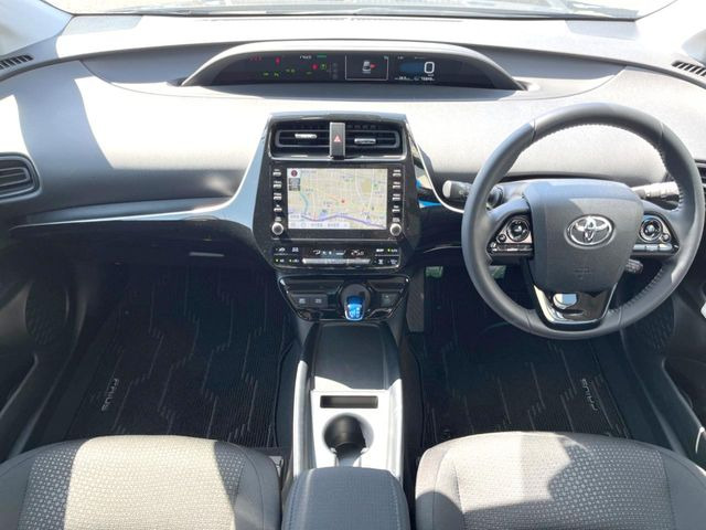 プリウス1.8 S セーフティ プラスII