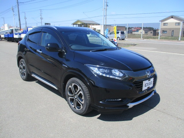 ヴェゼル1.5 ハイブリッド Z ホンダセンシング 4WD