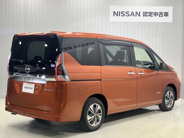 セレナ1.2 e-POWER XV