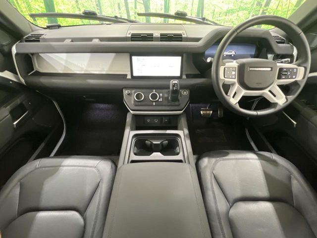 ディフェンダー110 S 3.0L D300 ディーゼル 4WD