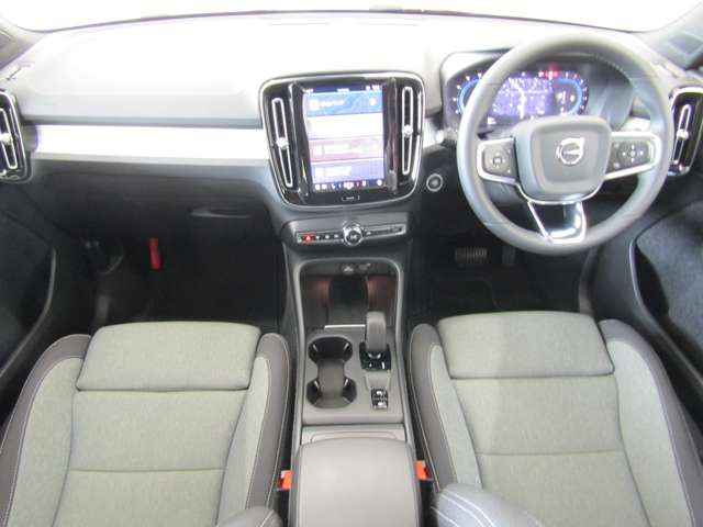 XC40プラス プロ B3