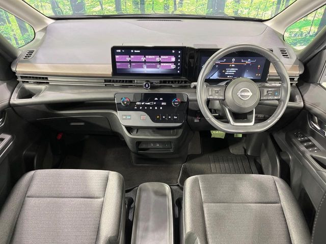 セレナ1.4 e-POWER ハイウェイスターV