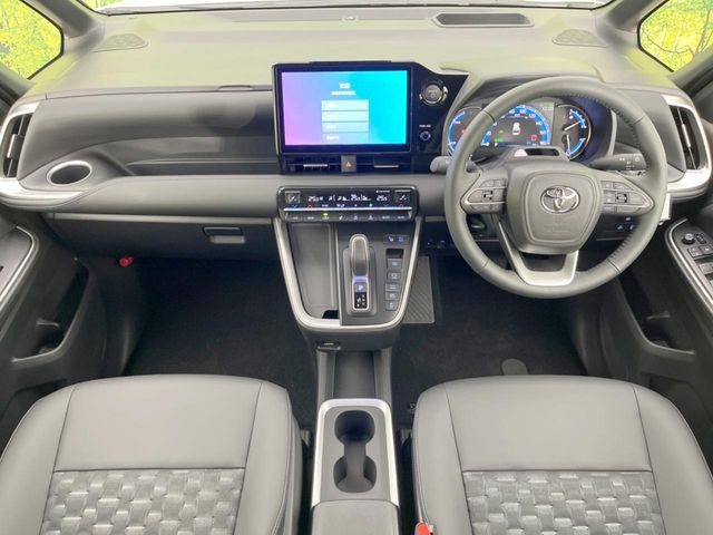 ヴォクシー1.8 ハイブリッド S-Z