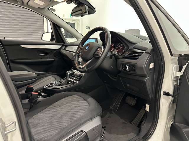 2シリーズアクティブツアラー218i