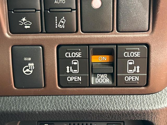 エスクァイア2.0 Gi プレミアムパッケージ