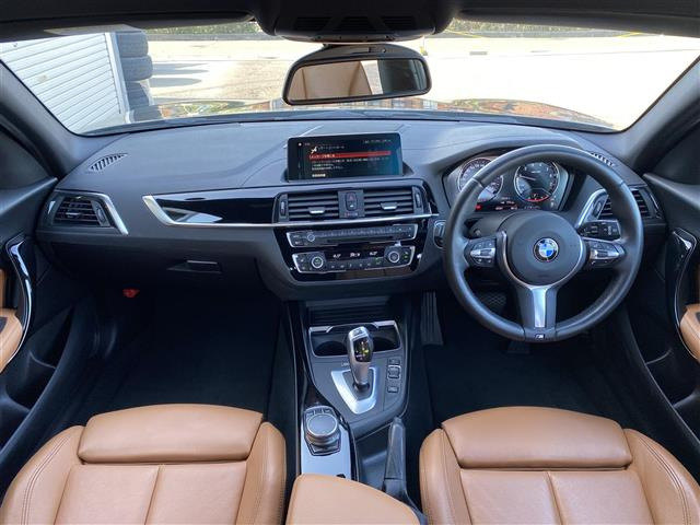 3シリーズセダン318i Mスポーツ エディション シャドー