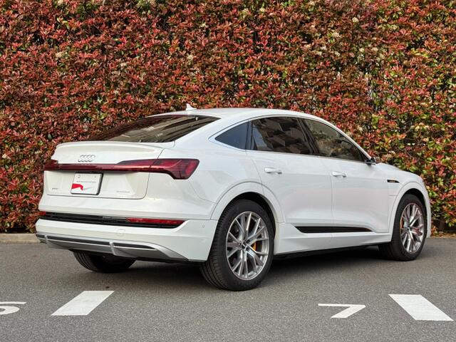 e-tronスポーツバック55 クワトロ 1st エディション バーチャルエクステリアミラー仕様 4WD