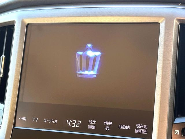 クラウンハイブリッド 2.5 ロイヤルサルーン