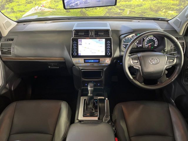 ランドクルーザープラド2.7 TX Lパッケージ マットブラック エディション 4WD